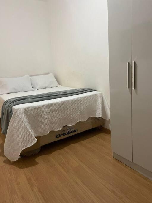 Ap Aconchegante Com Piscina E Estacionamento Proximo Ao Centro Apartman Feira de Santana Kültér fotó