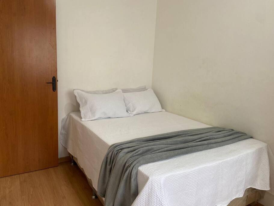 Ap Aconchegante Com Piscina E Estacionamento Proximo Ao Centro Apartman Feira de Santana Kültér fotó